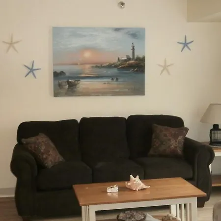 Surfcrest 201 Apartment